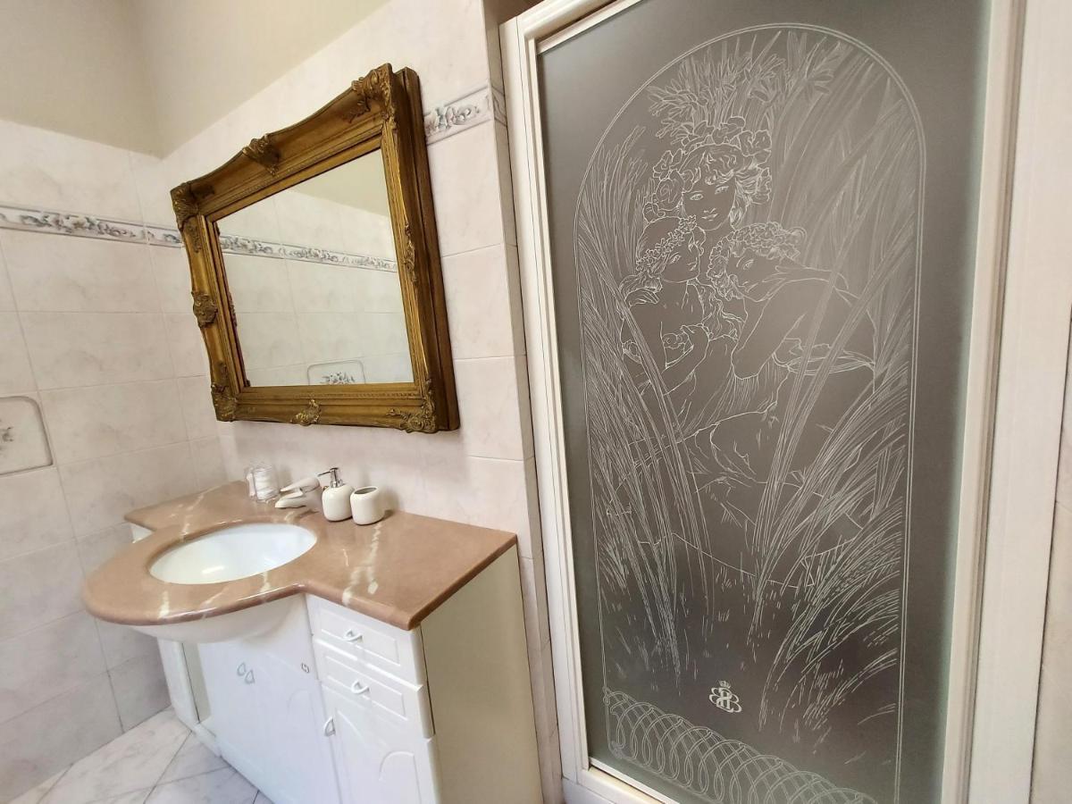 Casa Degli Artisti Apartment เกรโมนา ภายนอก รูปภาพ