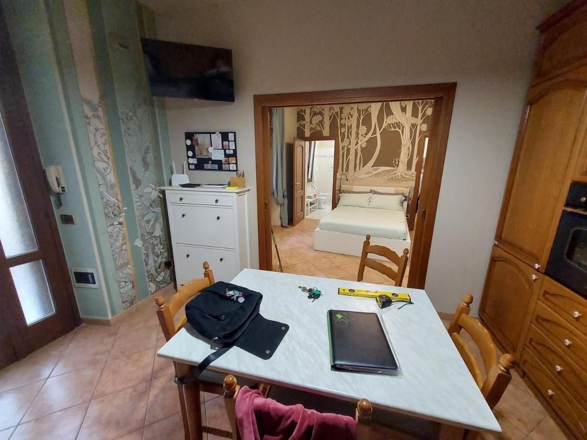 Casa Degli Artisti Apartment เกรโมนา ภายนอก รูปภาพ